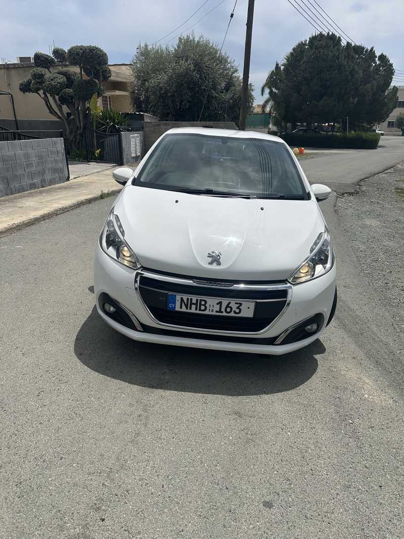 2018 Peugeot 208 1,6L 2018 Cyprus