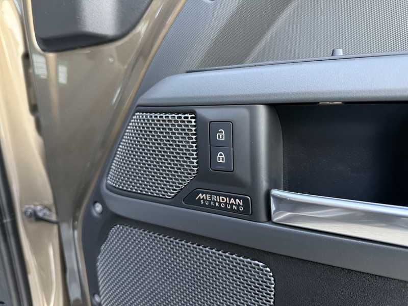 2023 Land Rover Defender 3,0L 2023 Cyprus