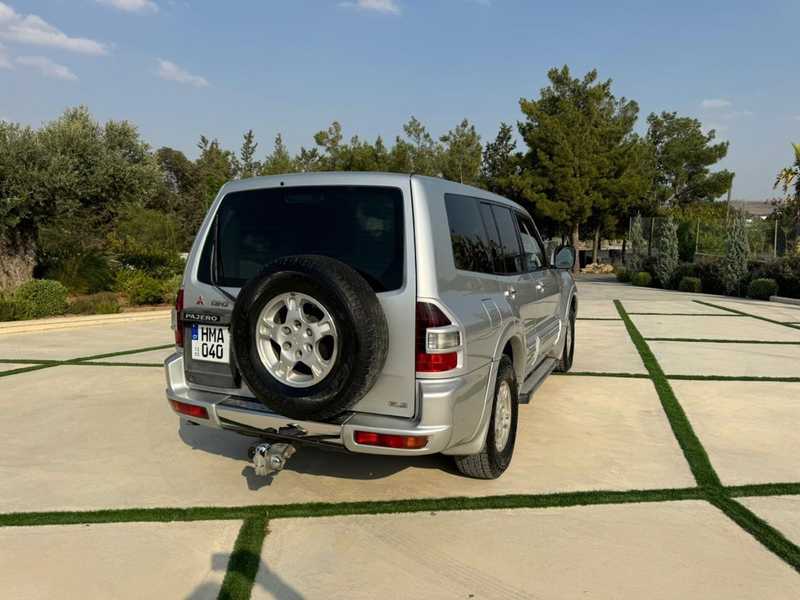 2001 Mitsubishi Pajero 3,2L 2001 Cyprus