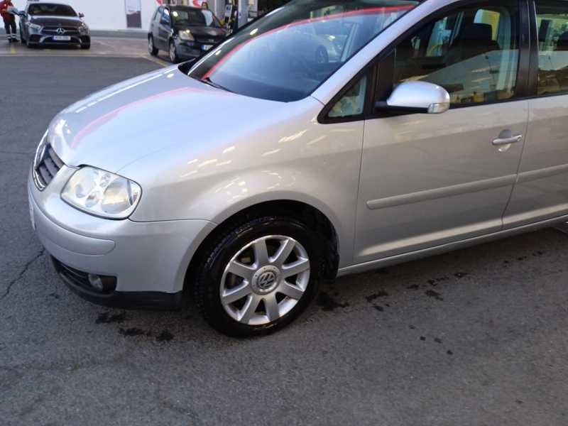 2004 Volkswagen Touran 1,6L 2004 Cyprus