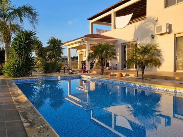 4-bedroom detached house to rent, Paphos — Anarita