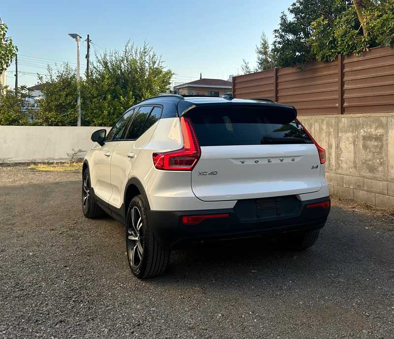 2022 Volvo XC40 2,0L 2022 Cyprus