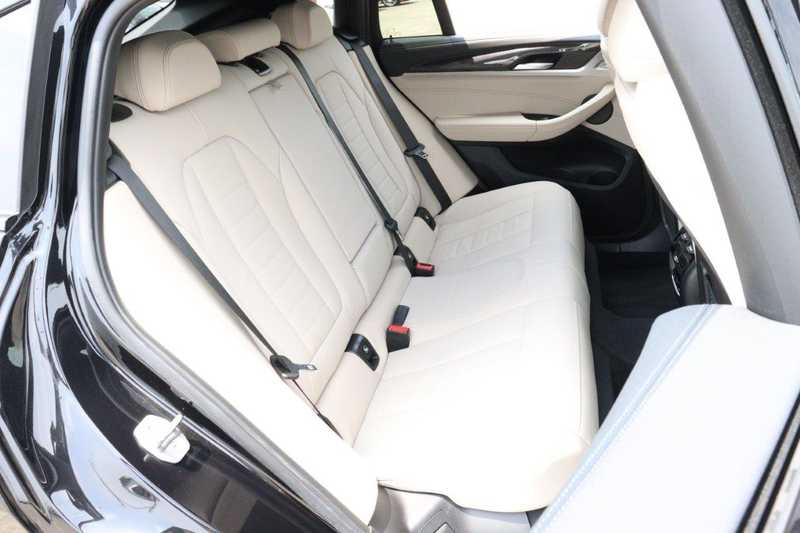 2022 BMW X4 3,0L 2022 Cyprus