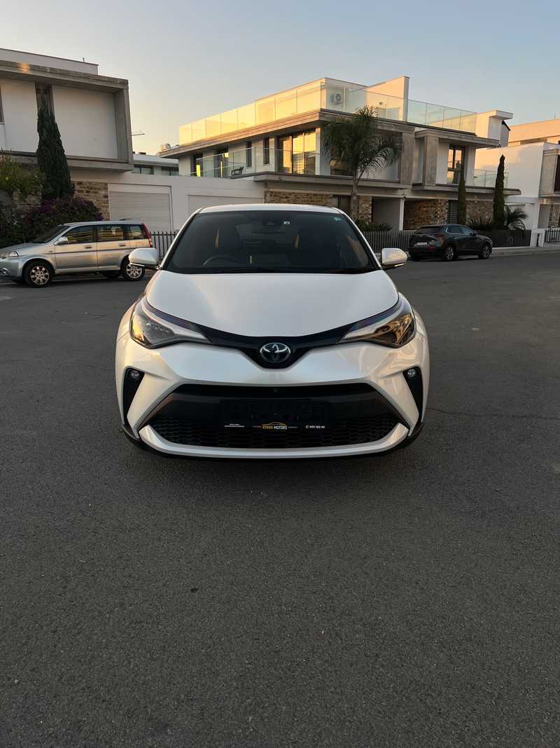 2022 Toyota C-HR 1,8L 2022 Cyprus