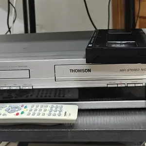 Vintage thomson dth6100e dvd and vhs vcr combo recorder, Nicosia — Egkomi - Makedonitissa