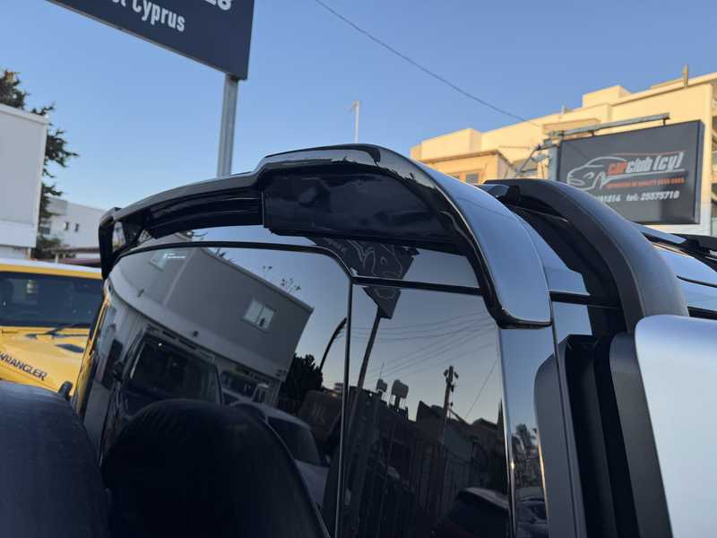 2023 Land Rover Defender 3,0L 2023 Cyprus