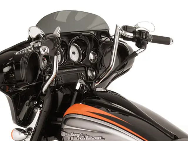 Harley davidson paul yaffe 12 chrome monkey bars handlebars, Limassol — Kato Polemidia