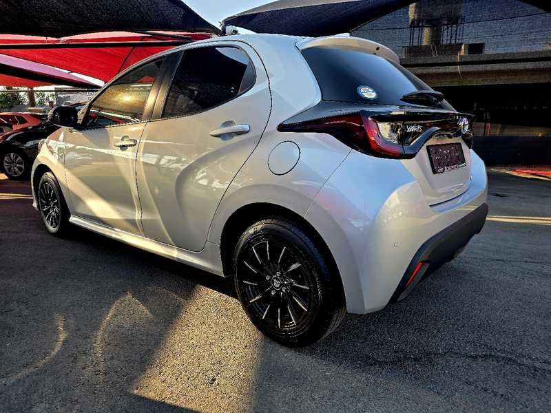 2022 Toyota Yaris 1,5L 2022 Cyprus