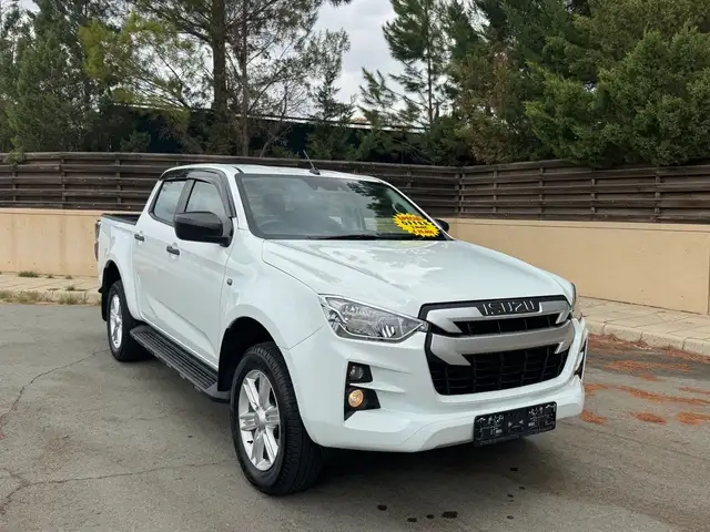 Isuzu D-MAX