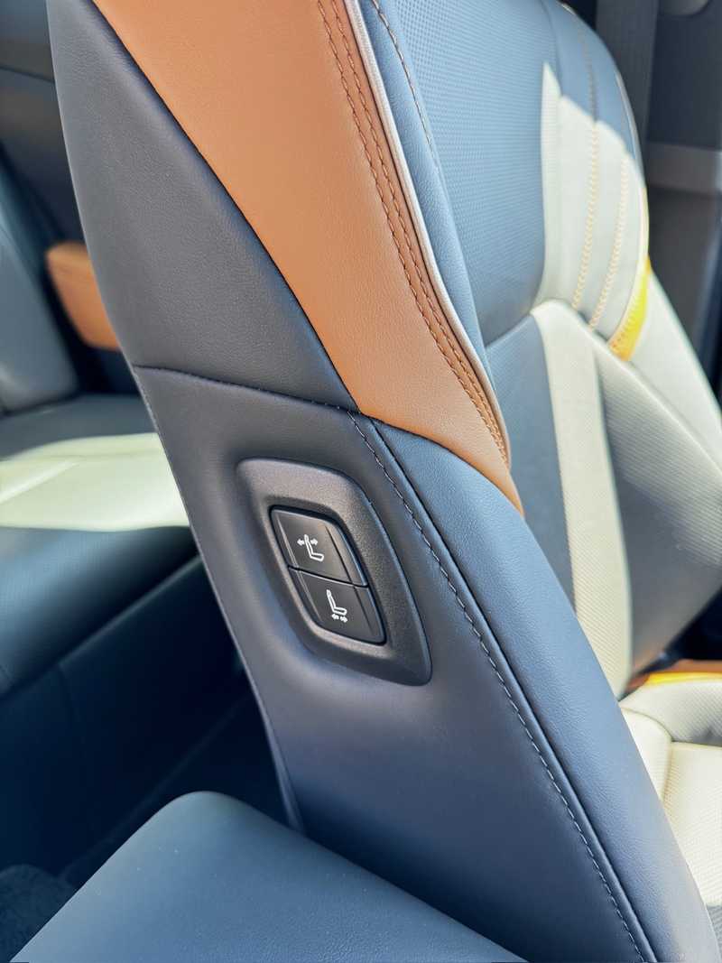 2023 Toyota Crown 2,4L 2023 Cyprus