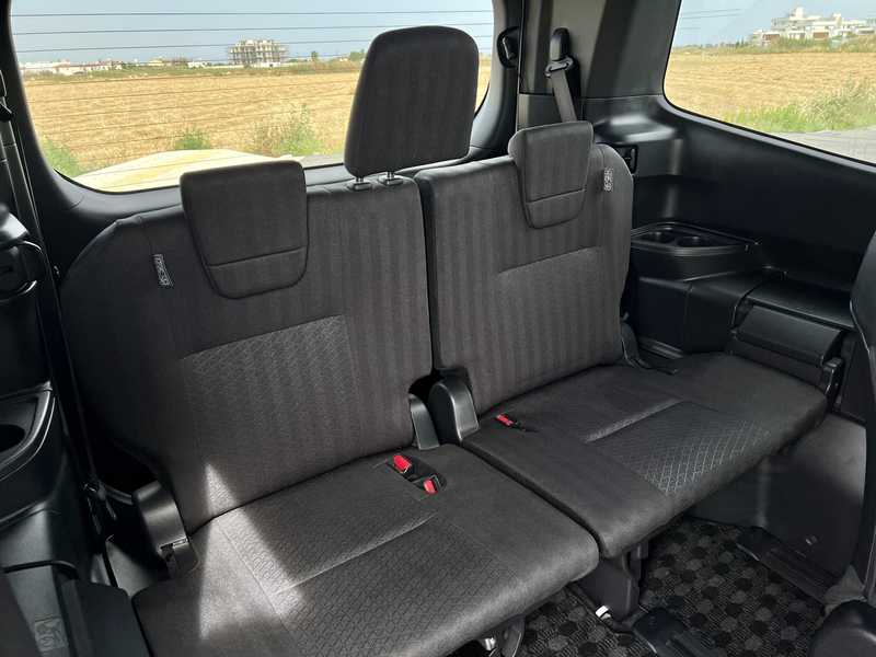 2023 Toyota Voxy 2,0L 2023 Cyprus