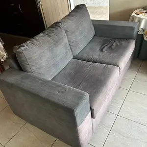 2 καναπέδες, Larnaca — Livadia Larnakas