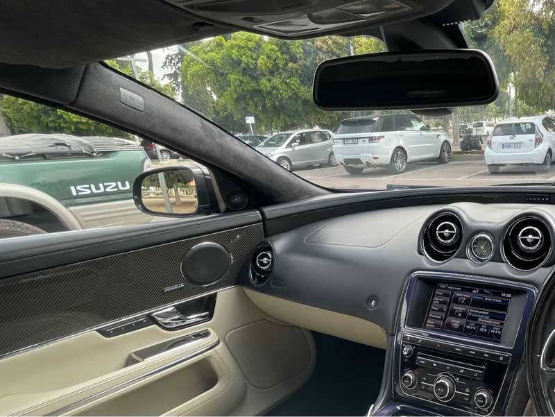 2013 Jaguar XJ 2,0L 2013 Cyprus