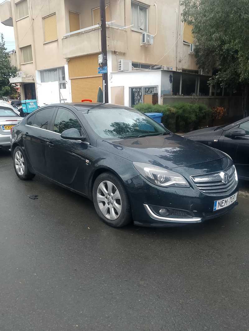 Opel, Vauxhall Insignia 2,0L 2014