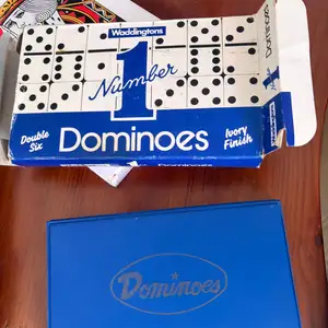 Vintage c.1970s waddingtons dominoes set - double six, ivory finish - new sealed, Paphos — Paphos - Agios Theodoros