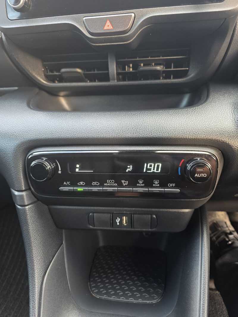 2022 Toyota Yaris 1,5L 2022 Cyprus