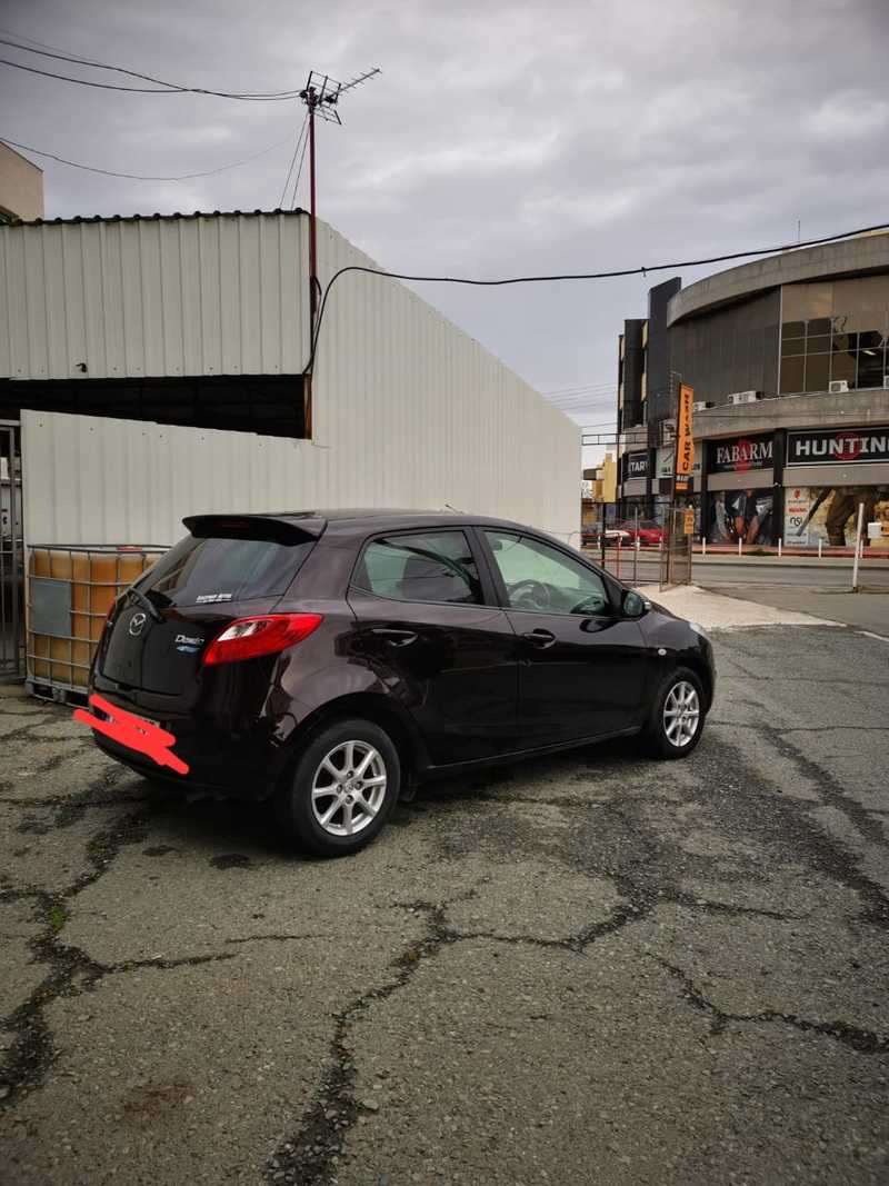 Mazda Demio 1,3L 2011