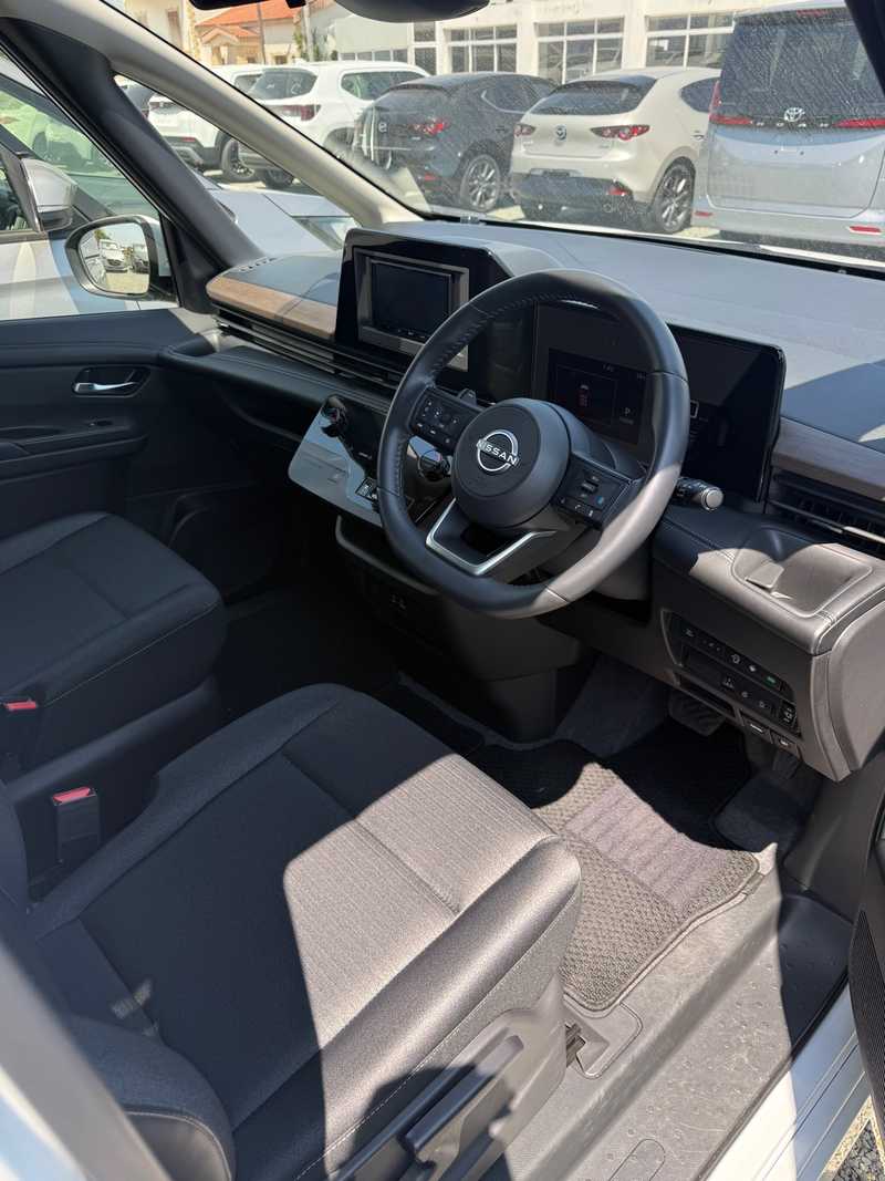 2025 Nissan Serena 2,0L 2025 Cyprus
