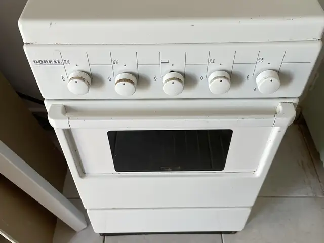 Gas cooker and oven, Επαρχία Λάρνακας — Λάρνακα - Φοινικούδες