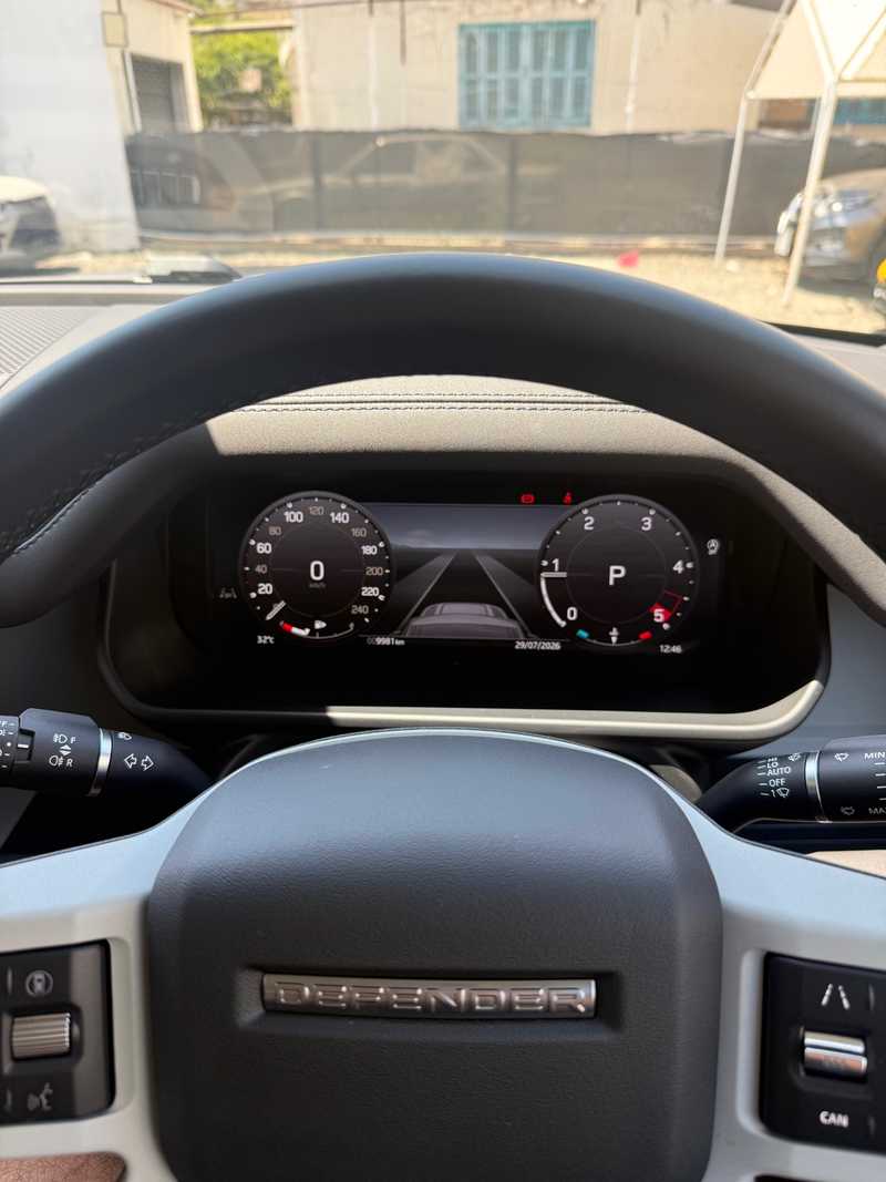 2024 Land Rover Defender 3,0L 2024 Cyprus