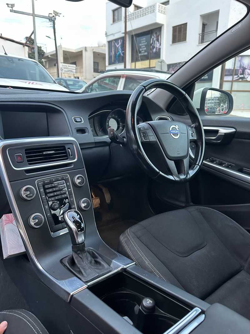 2014 Volvo S60 2,0L 2014 Cyprus