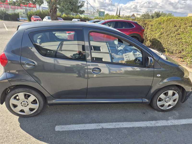 Toyota Aygo 8,0L 2008