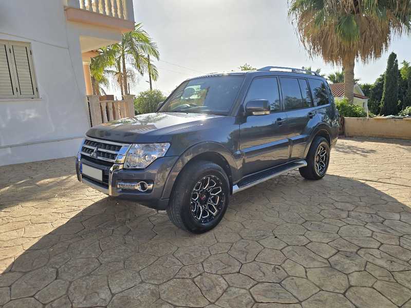 2008 Mitsubishi Pajero 3,2L 2008 Cyprus