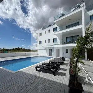 3-bedroom penthouse to rent, Larnaca — Livadia Larnakas