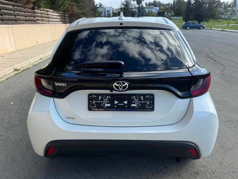 2022 Toyota Yaris 1,5L 2022 Cyprus