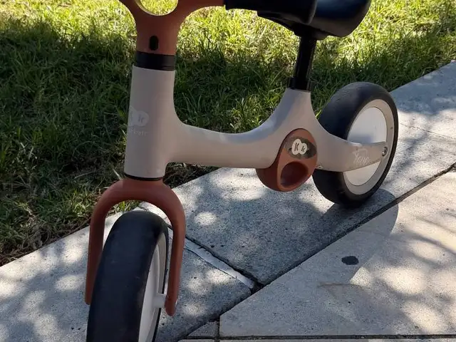 Balance bike/ bike helmet, kinderkraft/btwin, Limassol — Germasogeia