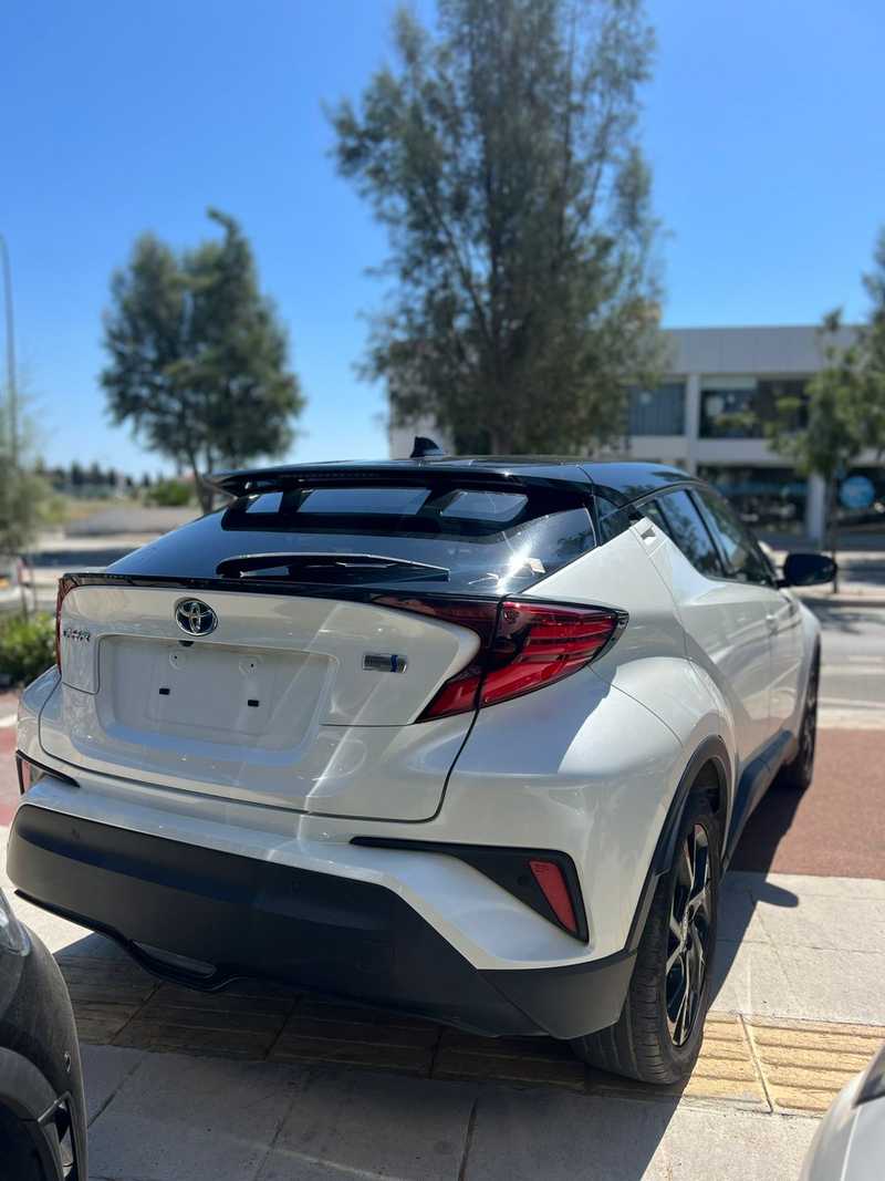 2021 Toyota C-HR 1,8L 2021 Cyprus