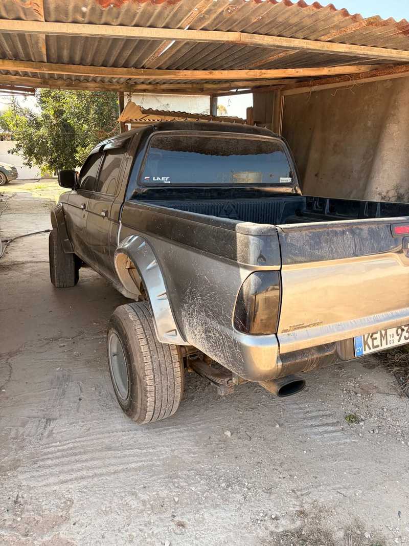 2003 Mitsubishi L200 2,5L 2003 Cyprus
