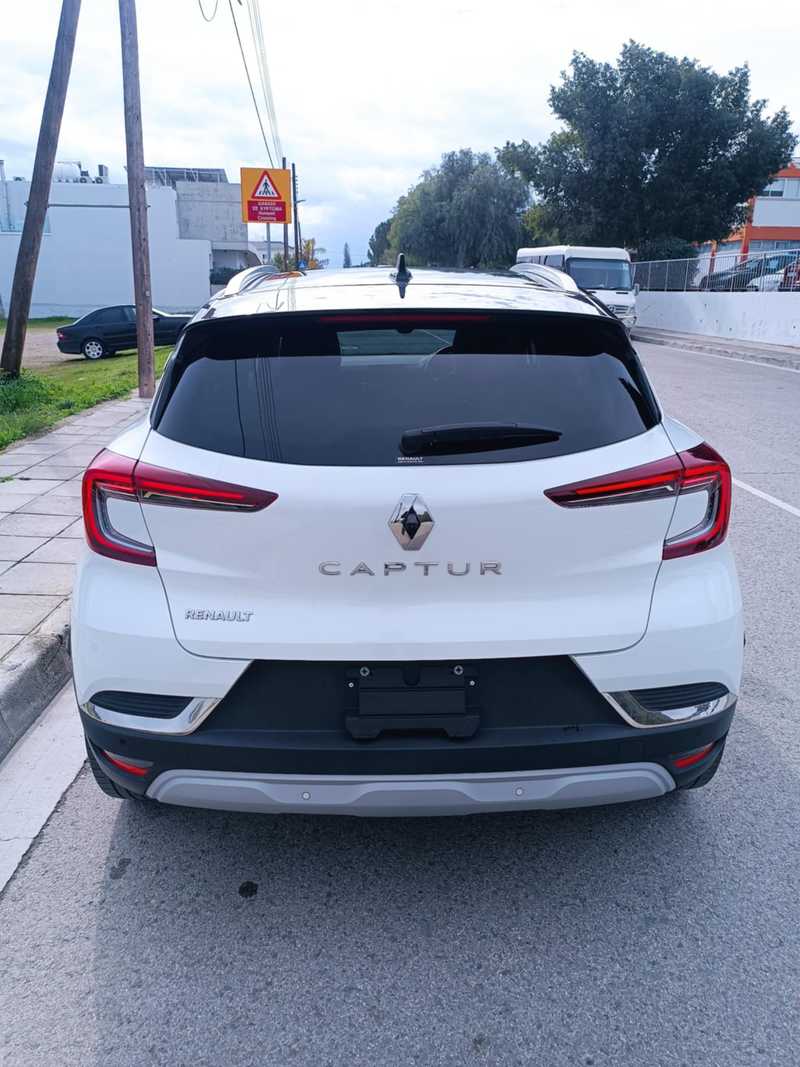2022 Renault Captur 1,3L 2022 Cyprus