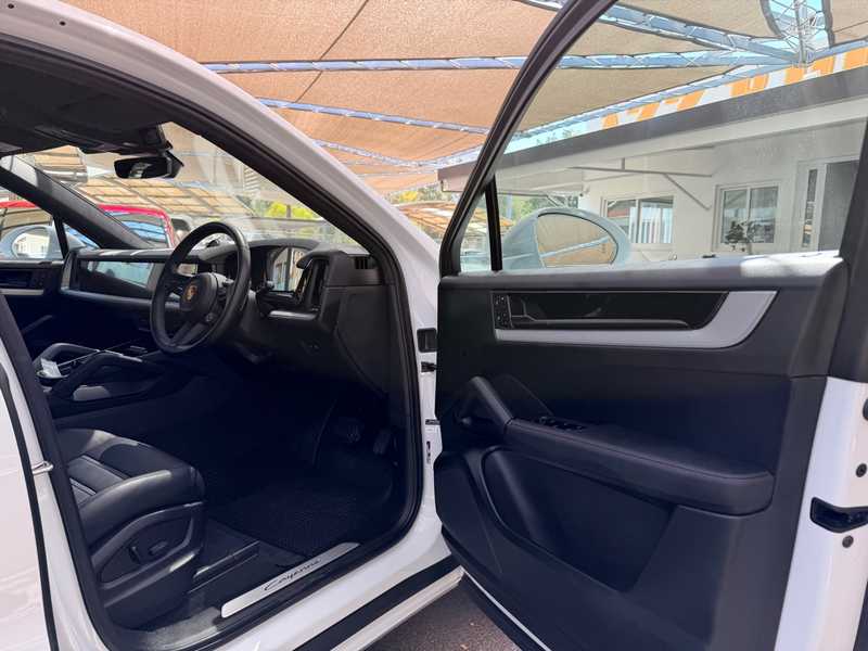 2025 Porsche Cayenne 3,0L 2025 Cyprus