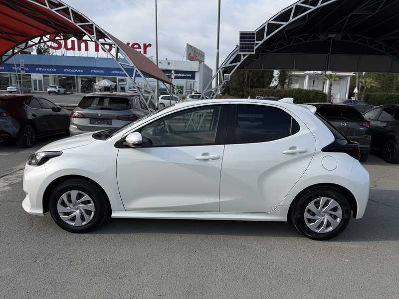 2022 Toyota Yaris 1,5L 2022 Cyprus