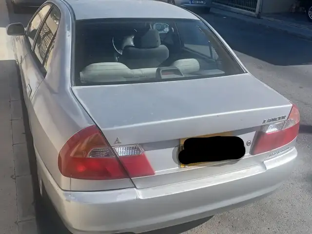 Mitsubishi Lancer