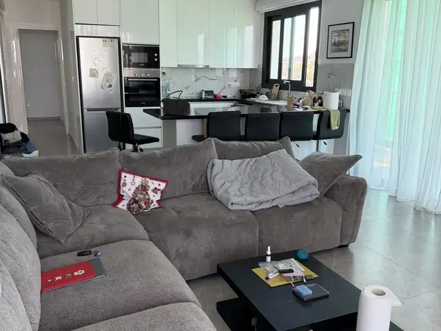 2-bedroom penthouse to rent, Limassol — Limassol - Mesa Geitonia