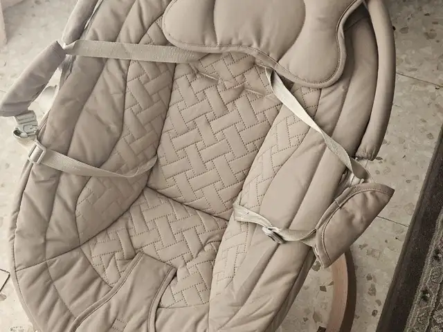 Bebe stars electric swing snuggle natural beige, Επαρχία Λεμεσού — Λεμεσός - Κάψαλος
