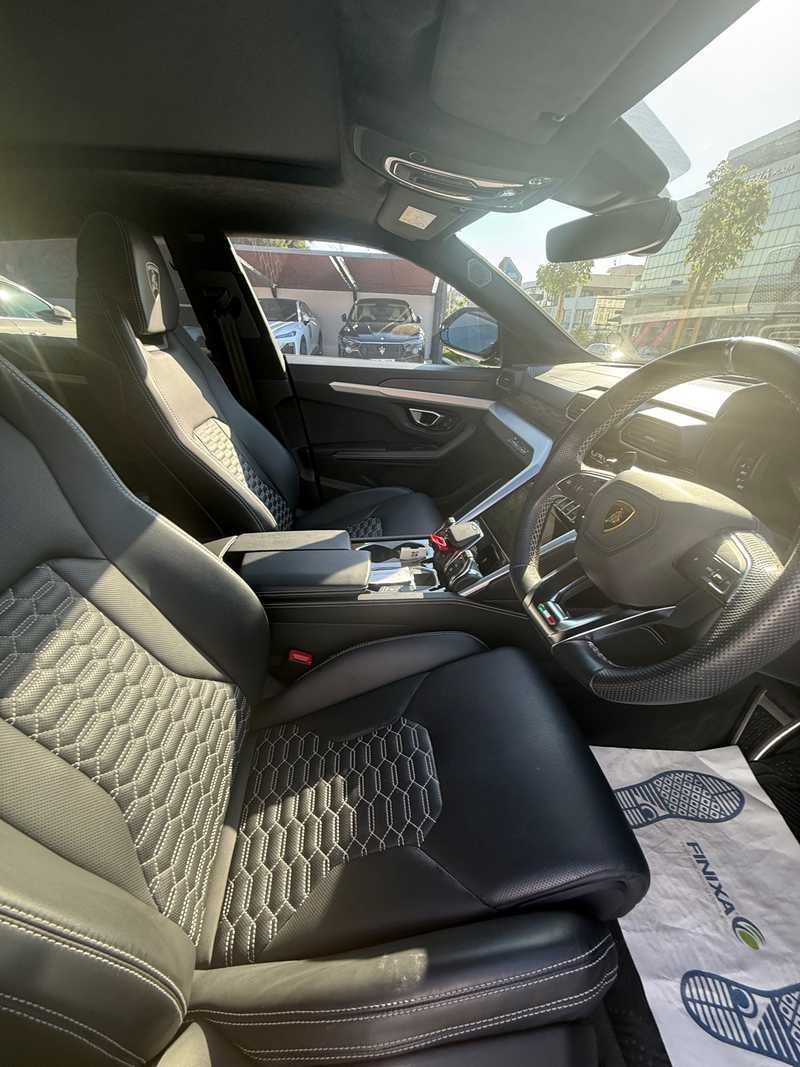 2022 Lamborghini Urus 4,0L 2022 Cyprus