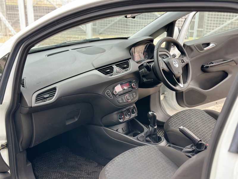 2016 Opel, Vauxhall Corsa 1,2L 2016 Cyprus