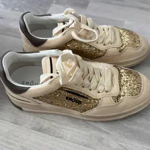 Ghoud sneakers size 39, Επαρχία Λεμεσού — Λεμεσός - Μέσα Γειτονιά