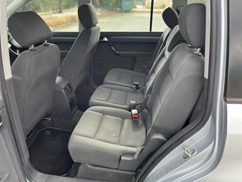 2005 Volkswagen Touran 1,6L 2005 Cyprus