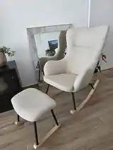 Κουνιστή πολυθρόνα με σκαμπό, Nicosia — Lakatameia - Agios Nikolaos
