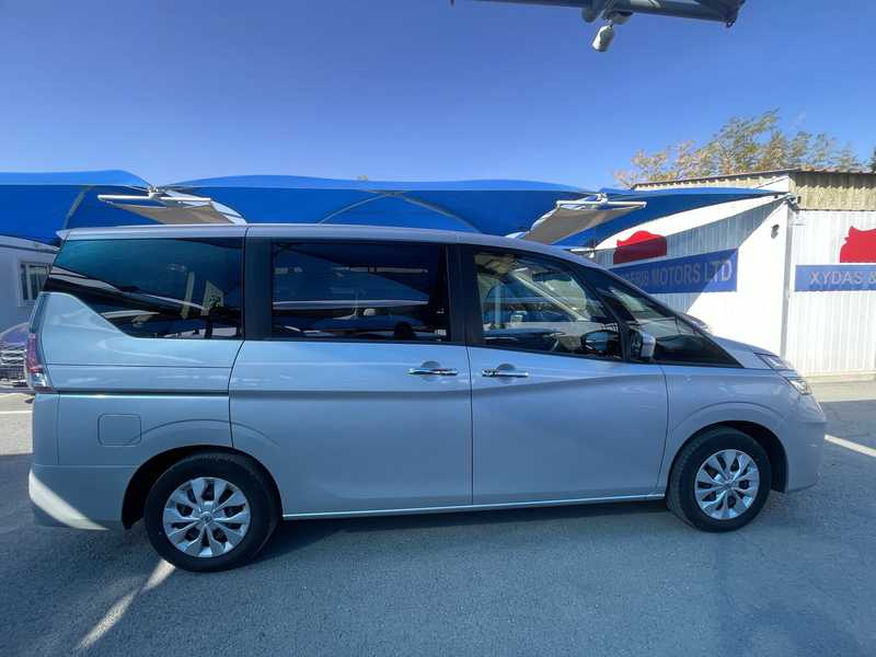 2021 Nissan Serena 2,0L 2021 Cyprus