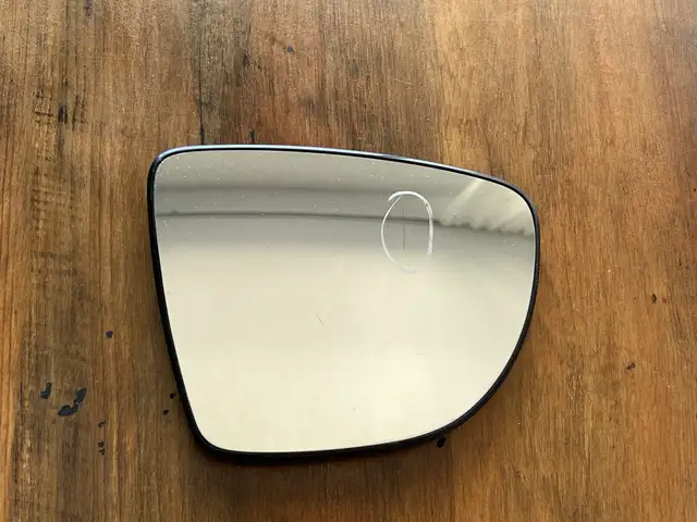 Renault clio iv 12-19 genuine right mirror glass with heating 12873130, Limassol — Germasogeia