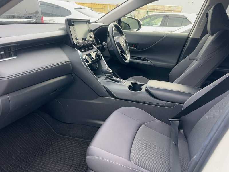 2022 Toyota Harrier 2,0L 2022 Cyprus