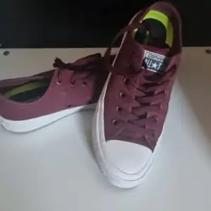 All stars ,maroon colour, women worn 3 times, Επαρχία Πάφου — Πάφος - Κάτω Πάφος