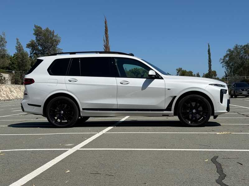 2023 BMW X7 3,0L 2023 Cyprus