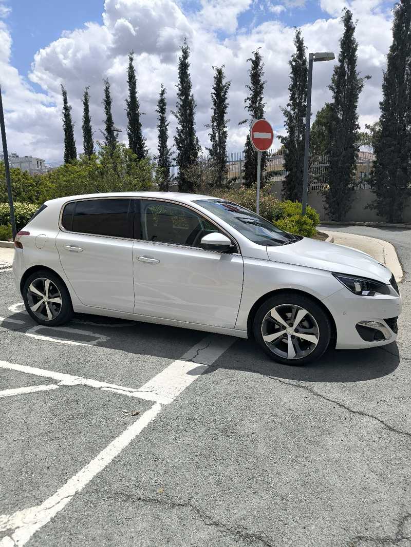 2017 Peugeot 308 1,2L 2017 Cyprus