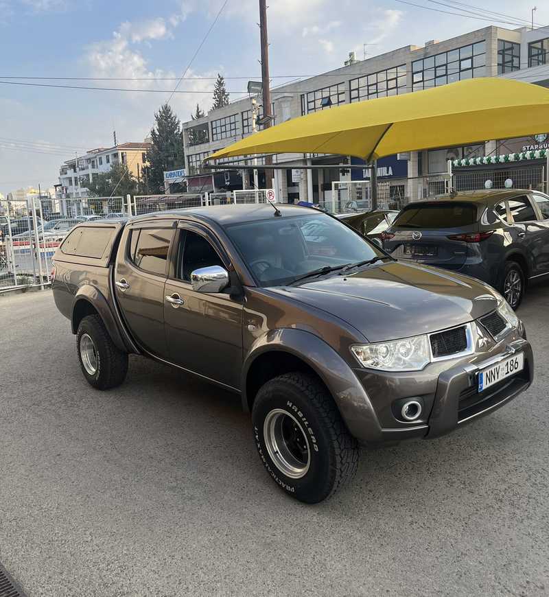 2012 Mitsubishi L200 2,5L 2012 Cyprus